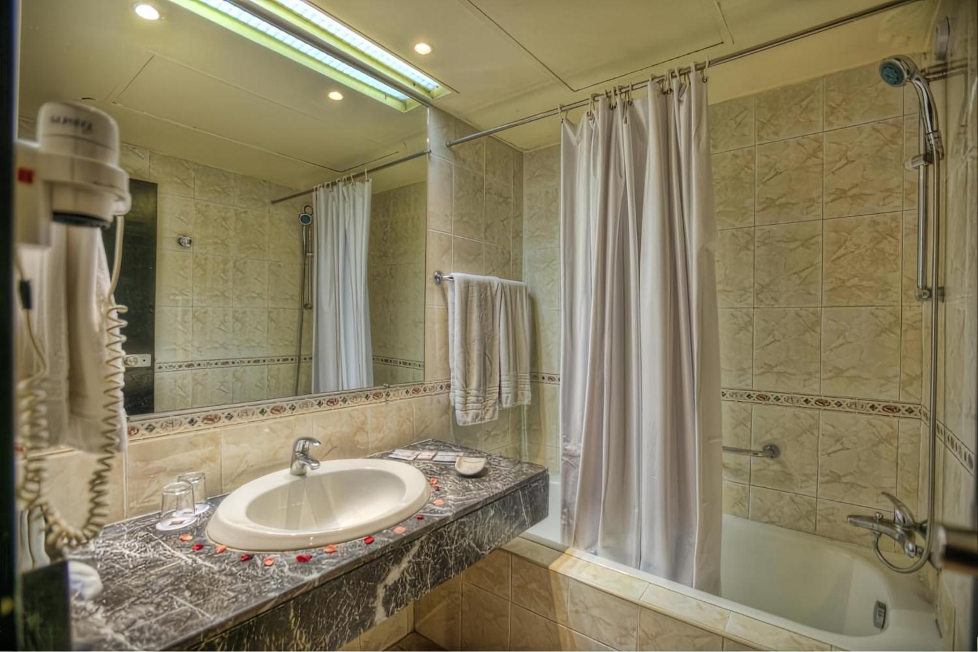 Hotel Le Semiramis Marrakech By Bravia Hotels Marrákes Kültér fotó